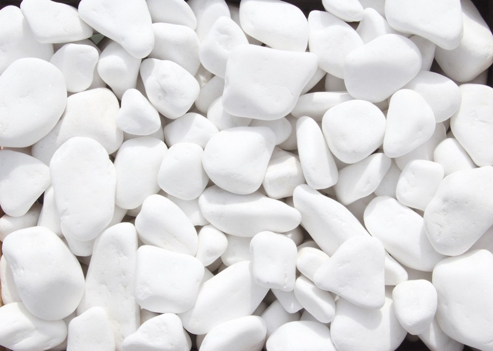 TERMÉSZETES KÖVEK_Kavics Bianco Carrara 25-40 mm zsákos