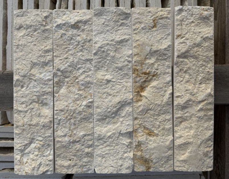Természetes kőburkolatok_Skapifran Kamelia roppantott 7* 30*1,5-2 cm szabályos