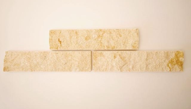 Természetes kőburkolatok_ Mediterrán prémium mészkő /55001/ sprengelt 30 cm*7cm*1,5 cm