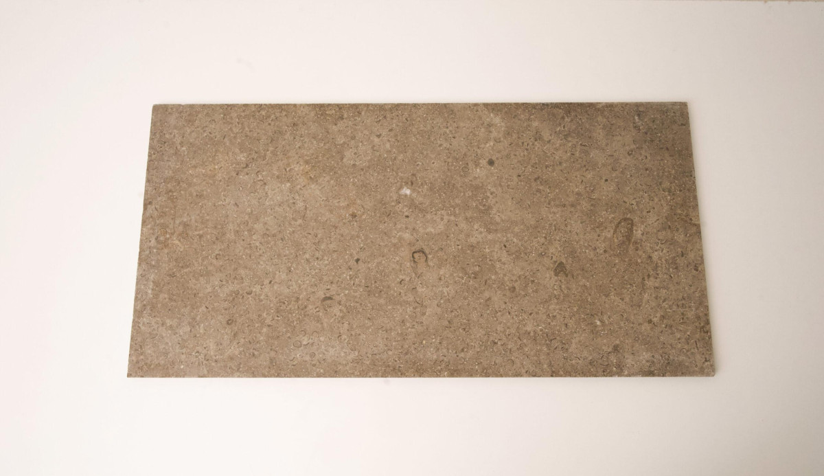 Természetes kőburkolatok_Mediterrán prémium mészkő /55005/ fényes 60*30*2 cm