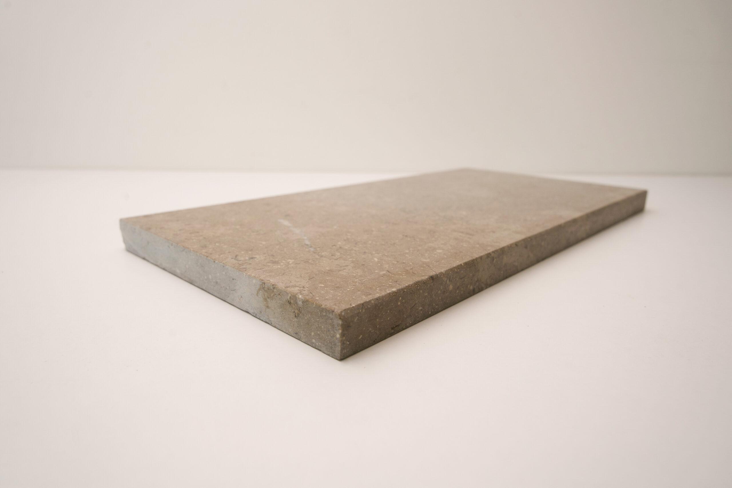 Természetes kőburkolatok_Mediterrán prémium mészkő /55005/ fényes 60*30*2 cm
