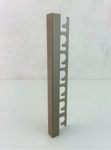 Szögletes Profilok_Progress Projolly Square Tiltex Szögletes Polírozott Szálcsiszolt Titán Alumínium Élprofil 10 mm 2,7m/szál /PJQSTX 10/