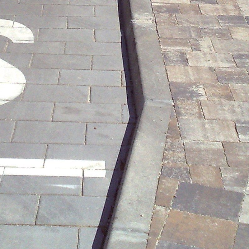 SEMMELROCK_TÉRBURKOLÓ SZEGÉLY 100x25x8 CM SZÜRKE