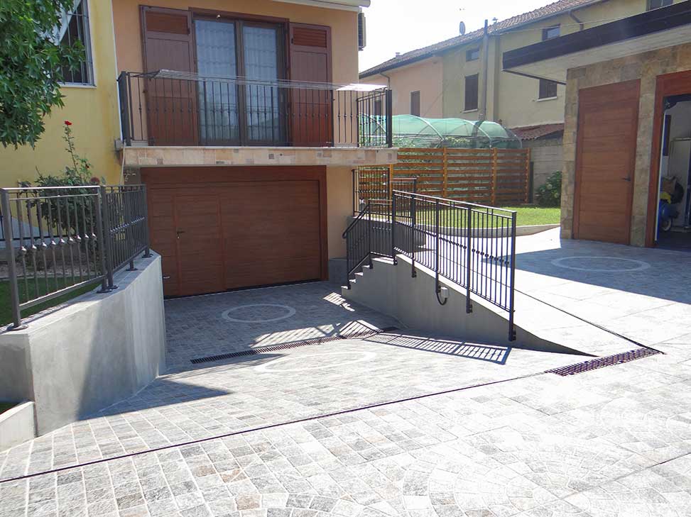 Kőporcelán_StoneGres_ Cubetti Luserna Rosone Carrara 60 x 60 x 2 cm