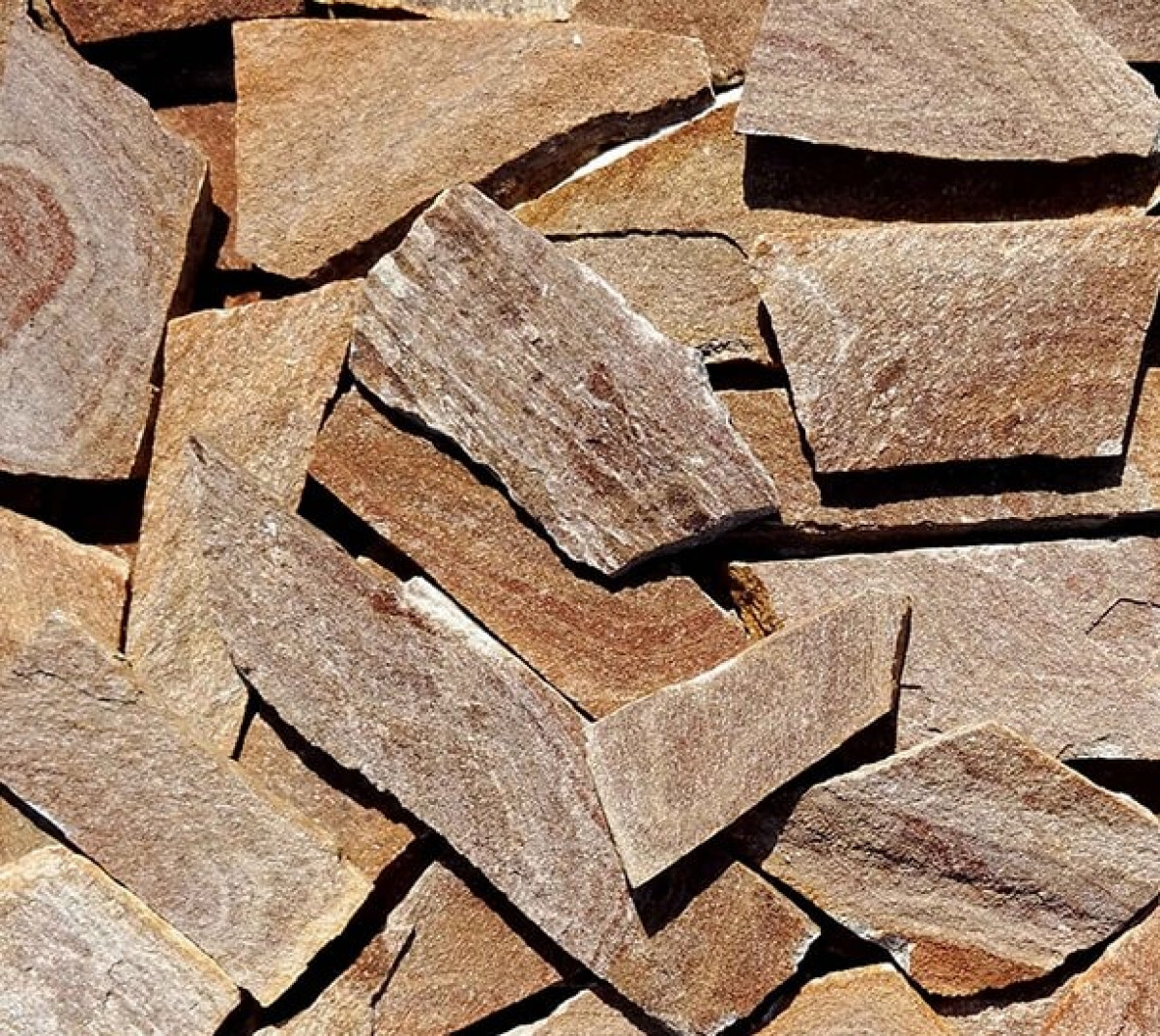 Ciprus Barna Gneisz Small szabálytalan Kőburkolat