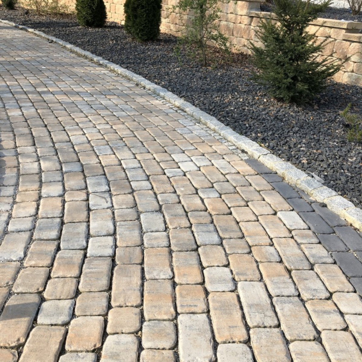 VIASTEIN_Old Stone strukturált térkő Clean & Color Protect védelemmel_kagylóhéj árnyalt 7cm