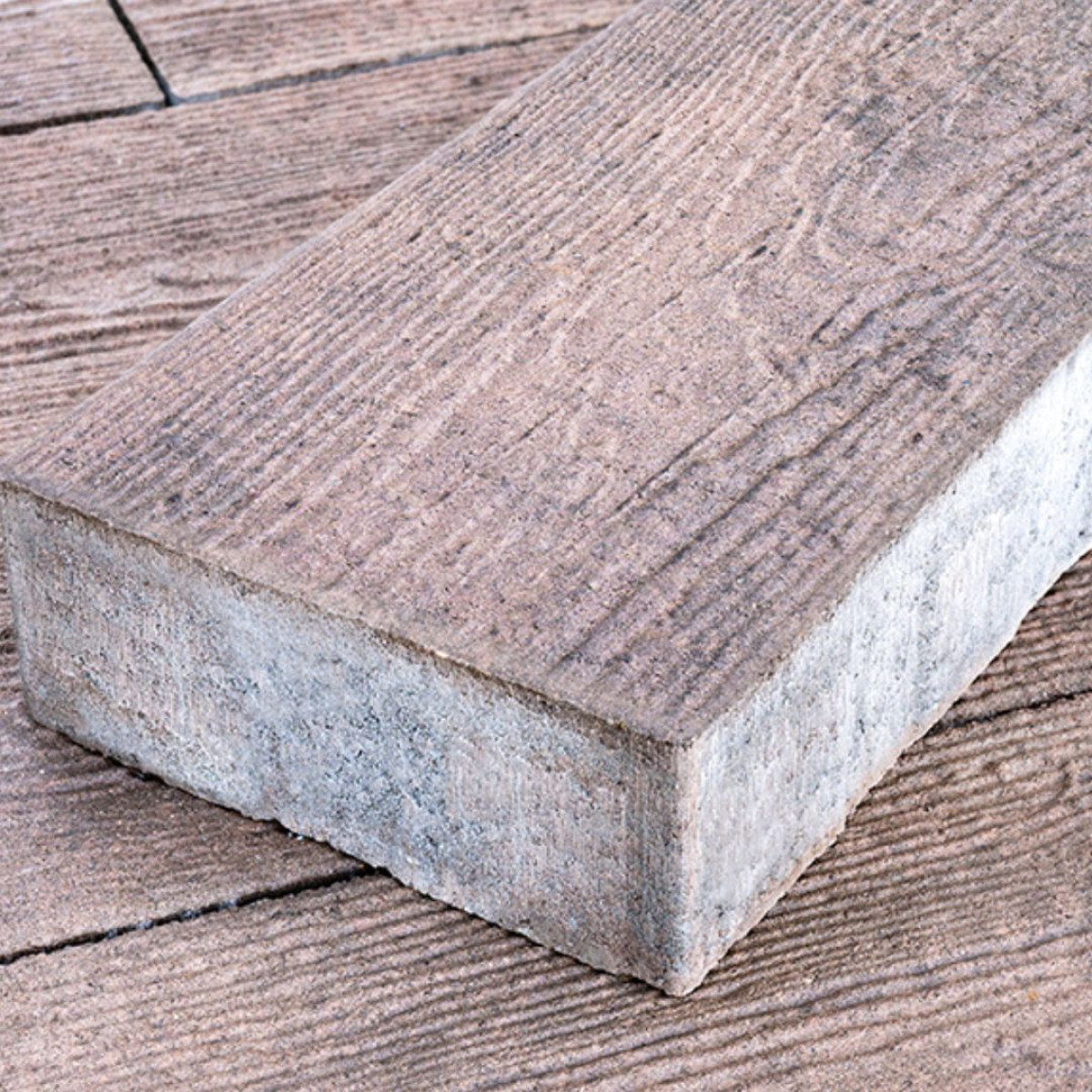 VIASTEIN_Via Holz faerezett felületű térkő Clean & Color Protect védelemmel_gesztenye 8 cm