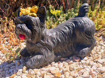 Beton butik_kerti díszek_Yorki - fekete