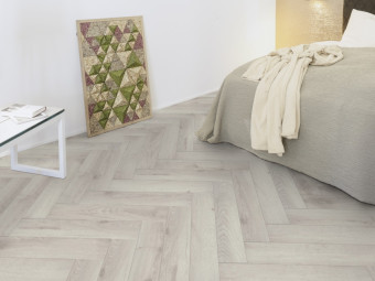 Kaindl_Alnwick Tölgy halszálkás laminált padló 630*126*8 mm /32744 HO/