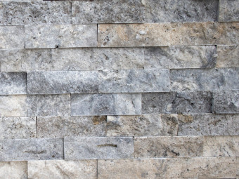 Természetes kőburkolatok_Travertin Silver 5 x 15 x 2-2,5 cm roppantott szabályos