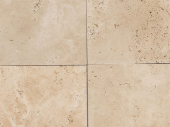 Természetes Kőburkolat_Klasszik light travertin tomítetlen, antikolt 30,5 x 30,5 x 1,2 cm