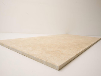 Természetes kőburkolatok_ Mediterrán prémium mészkő falburkolat /55001/ fémkefélt 60*30*1 cm