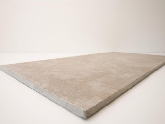 Természetes kőburkolatok_Mediterrán prémium mészkő falburkolat /55005/ fémkefélt 60*30*1 cm