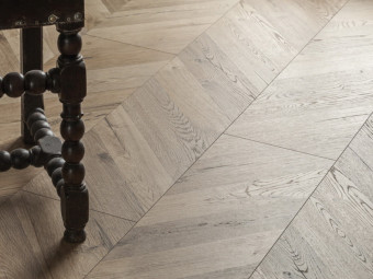 KAINDL NATURAL SZÉLES 8 MM tölgy FORTRESS ROCHESTA Laminált padló