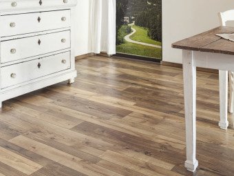 KAINDL NATURAL STANDARD 8 MM tölgy F. ELEGANCE Laminált 1383x193x8 mm /K4362/