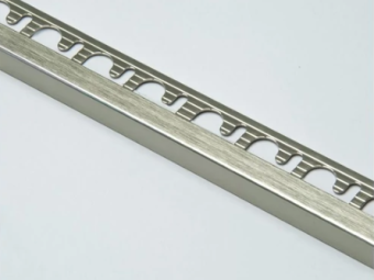 Szögletes Profilok_Projolly Square Szögletes Szálcsiszolt Polírozott Titán Alumínium Élprofil 10 mm 2,7m/szál /PJQSTS 10/