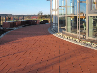 SEMMELROCK_PENTER ROT TÉRKŐ 24x11,8x7,1 CM VÖRÖS ÉRDES