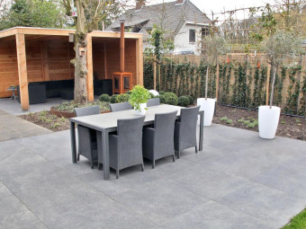 Kőporcelán_Bluestone Black 90 x 90 x 3 cm