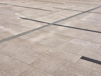 Kőporcelán_Colosseo Gerusalemme 45 x 90 x 2cm