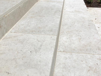Kőporcelán_Colosseo Gerusalemme 45 x 90 x 2cm