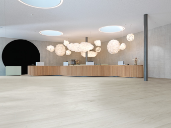 Swiss Krono Grand Selection Perfection Smooth laminált padló 2025x244x12mm CM /40411/