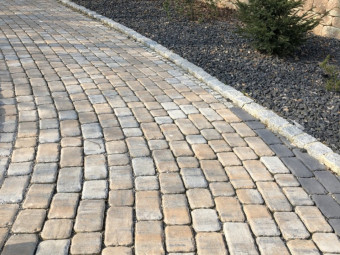 VIASTEIN_Old Stone strukturált térkő Clean & Color Protect védelemmel_kagylóhéj árnyalt 7cm