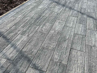 VIASTEIN_Via Holz faerezett felületű térkő Clean & Color Protect védelemmel_ében 8 cm