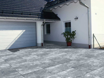 VIASTEIN_Grando térkő normál vagy Clean & Color Protect védelemmel_antracit/fehér árnyalt 60*60*8 cm